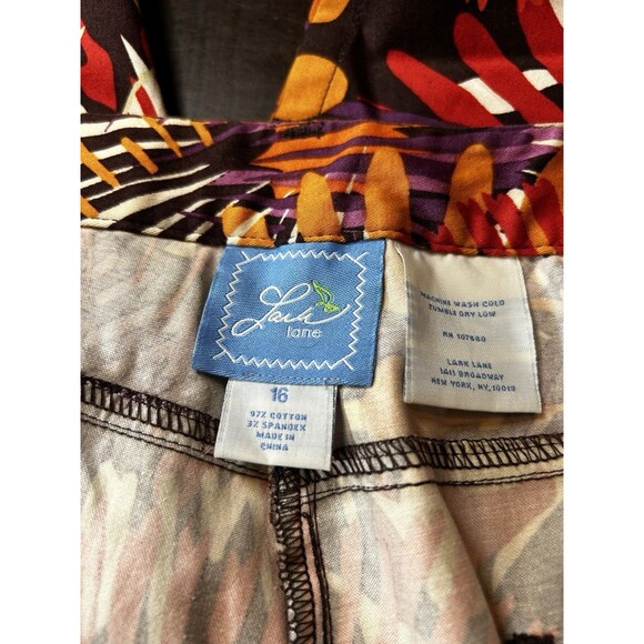Lark Lane Women’s Size 16 Capris - Picture 5 of 5